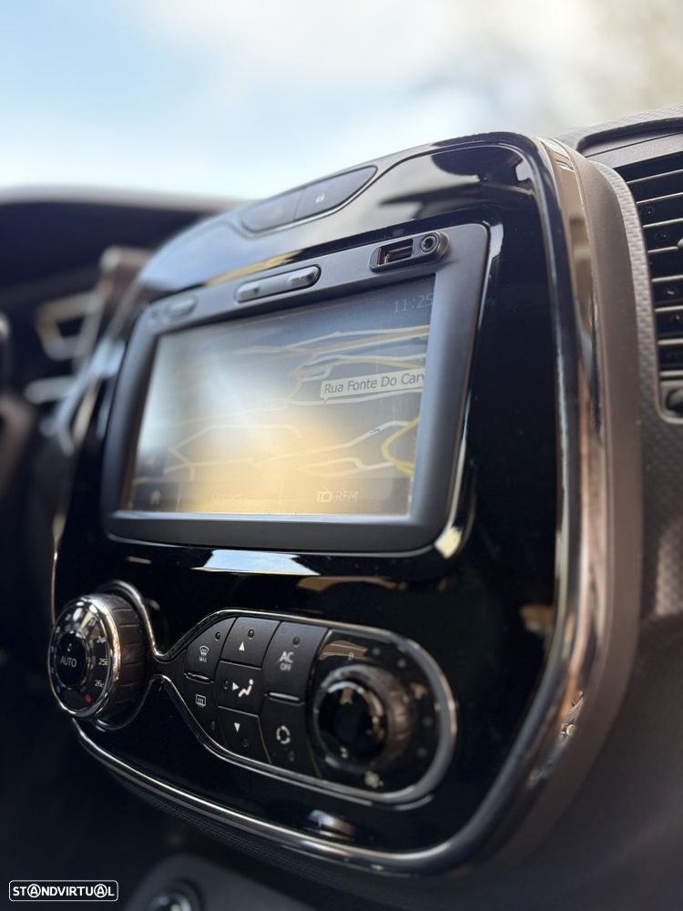 Renault Captur 1.5 dCi Exclusive - 17