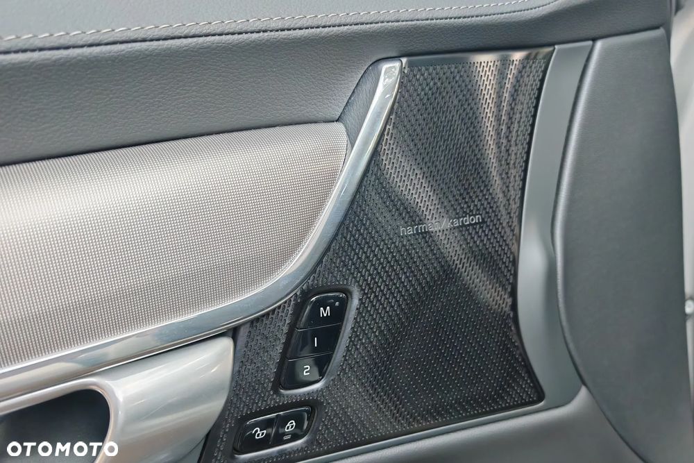 Volvo S90 B5 D AWD Ultimate Bright - 17