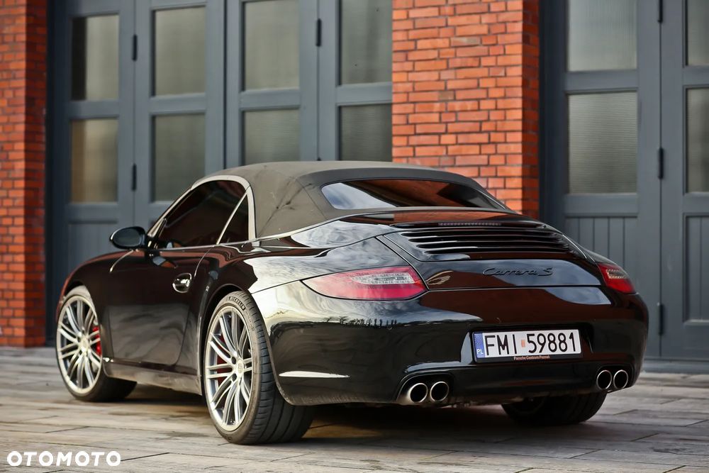 Porsche 911 Carrera S - 5