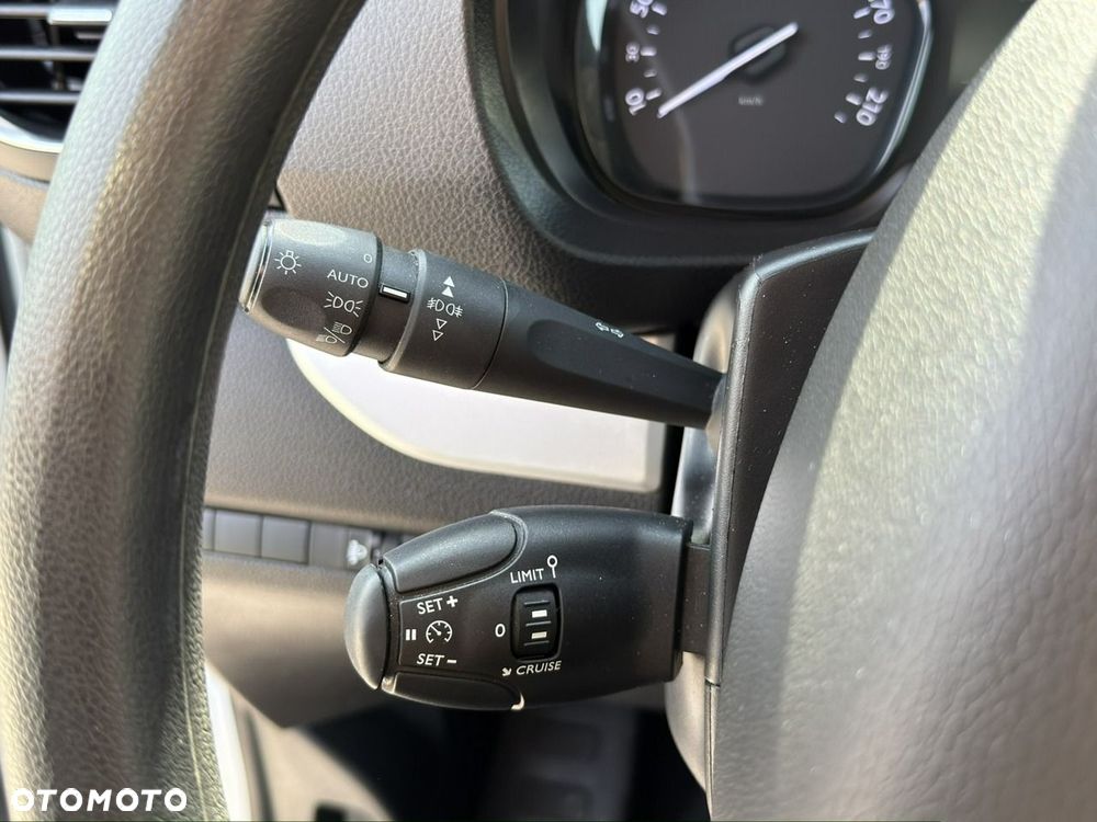 Opel Vivaro - 12