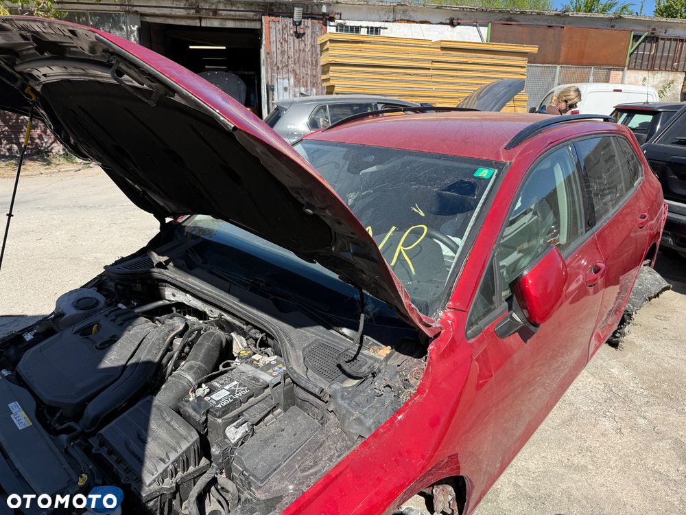 Volkswagen Golf 1.5 eTSI OPF DSG Active - 2