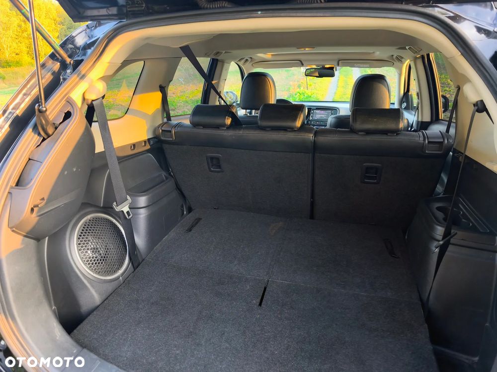 Mitsubishi Outlander 2.0 Intense + 4WD CVT - 25