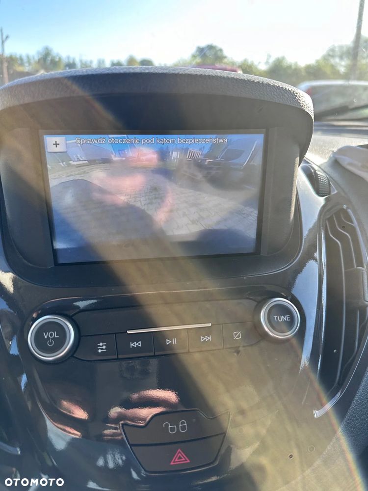 Ford Tourneo Courier - 13