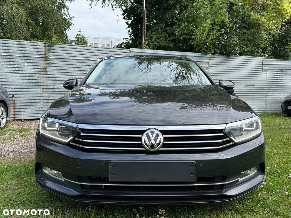 Volkswagen Passat Variant 1.6 TDI SCR DSG Comfortline - 3