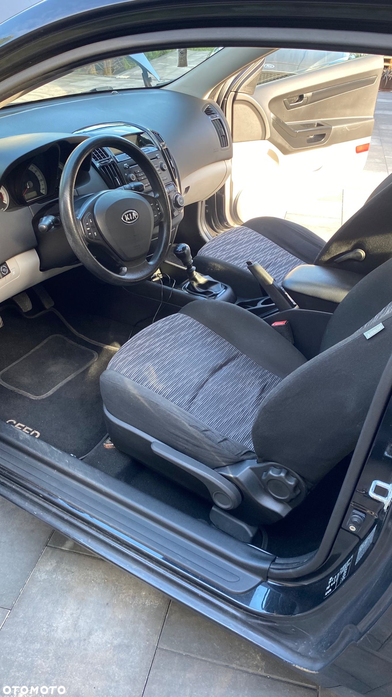 Kia ProCeed - 14