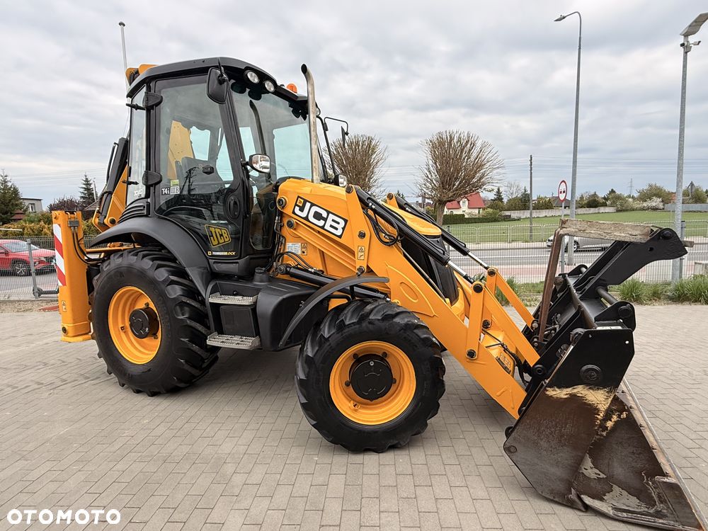 JCB 3CX CONTRACTOR - 2