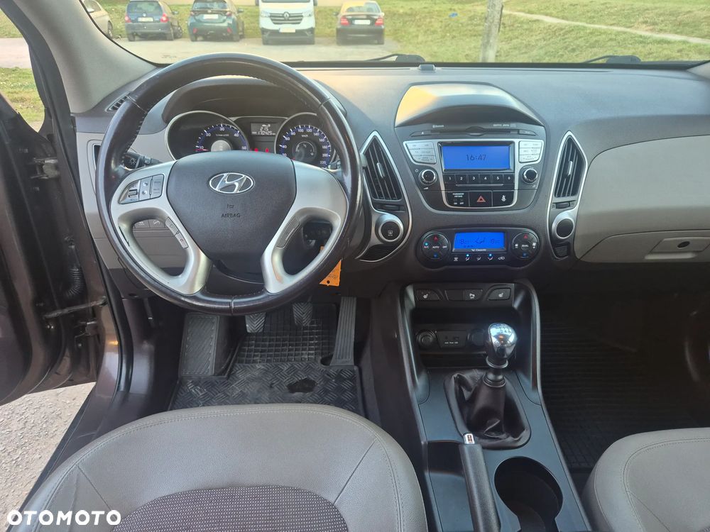 Hyundai ix35 2.0 CRDi 4WD Premium - 13