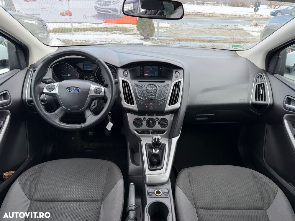 Ford Focus 1.6 TDCI DPF Champions Edition - 5