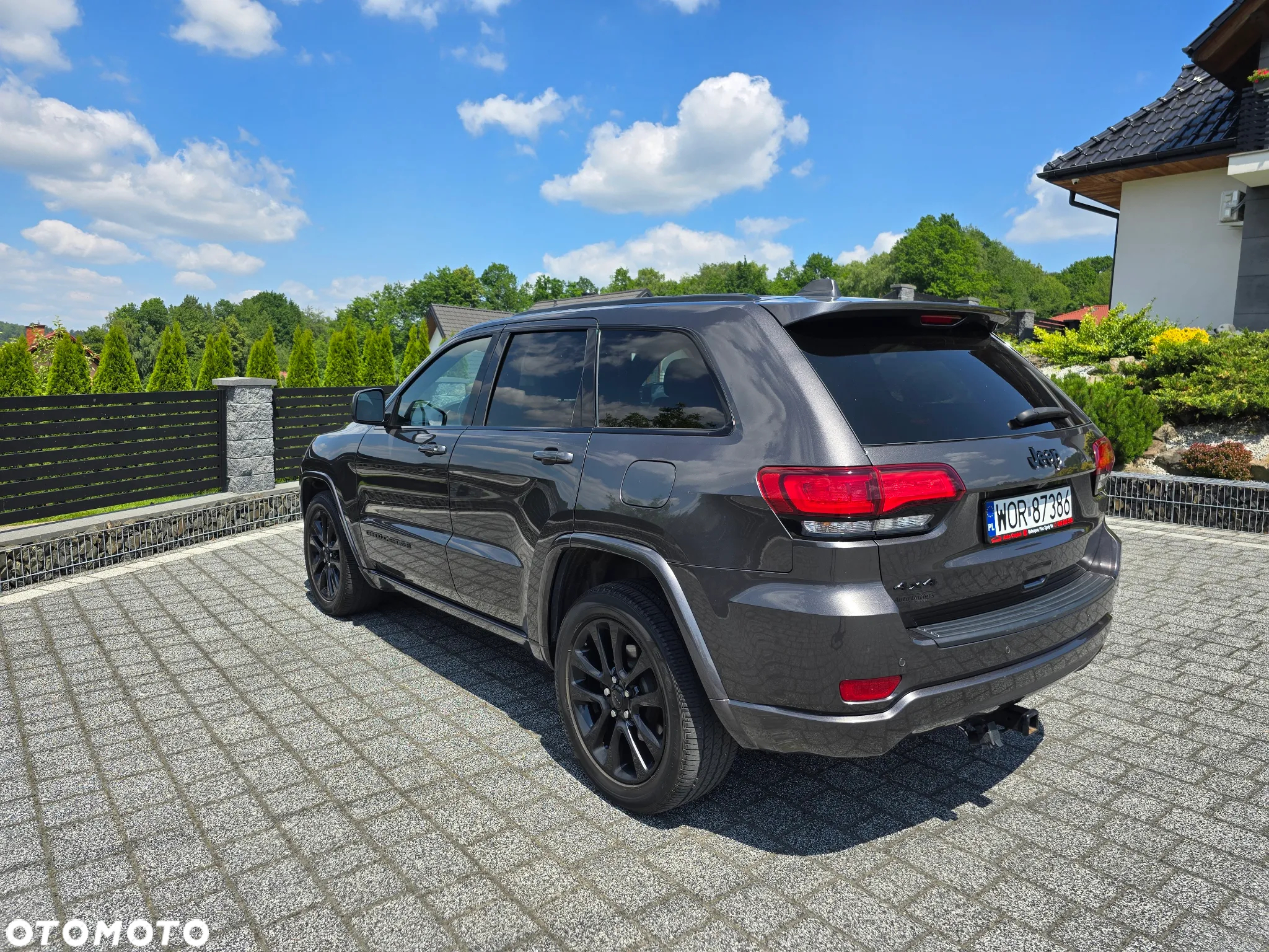 Jeep Grand Cherokee - 4