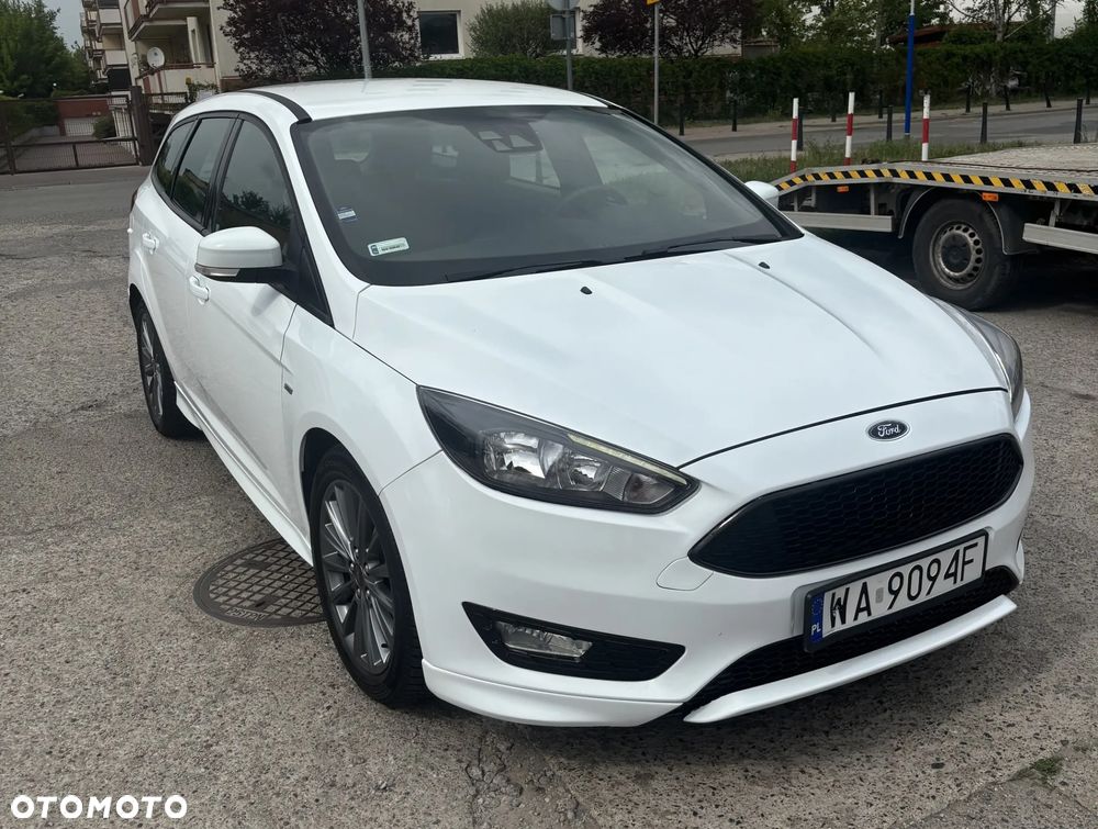 Ford Focus 1.0 EcoBoost Start-Stopp-System ST-LINE STYLE - 3