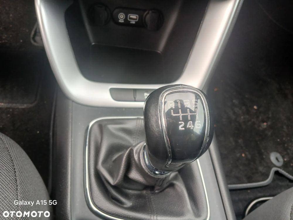 Kia Ceed - 16