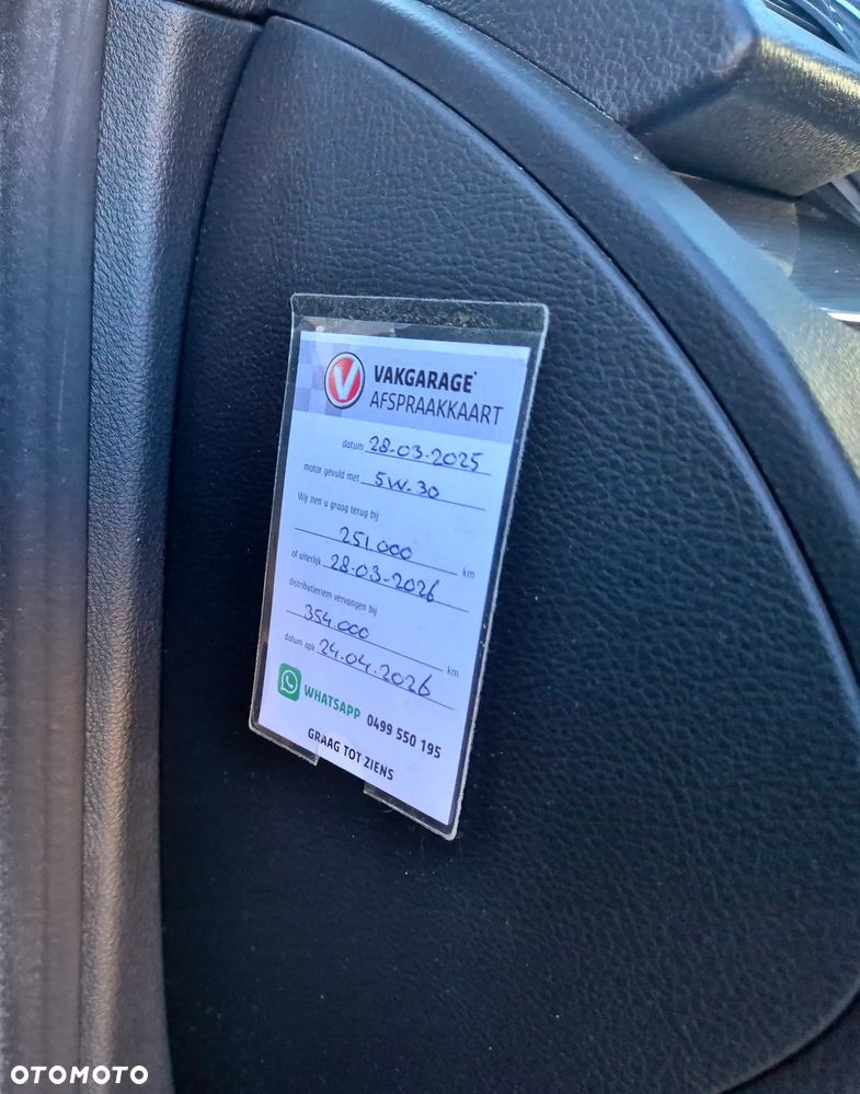 Volkswagen Passat 1.6 TDI BlueMotion Technology Comfortline - 18