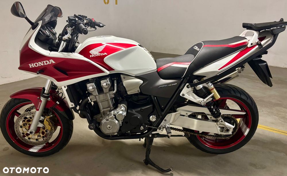 Honda CB - 1