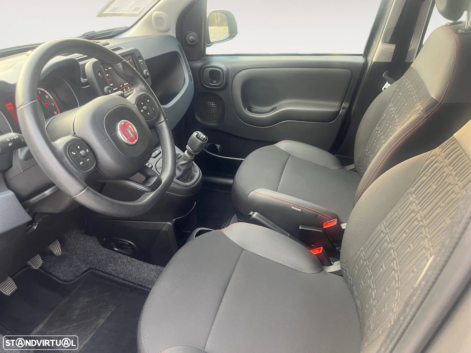Fiat Panda 1.0 Hybrid (RED) - 10