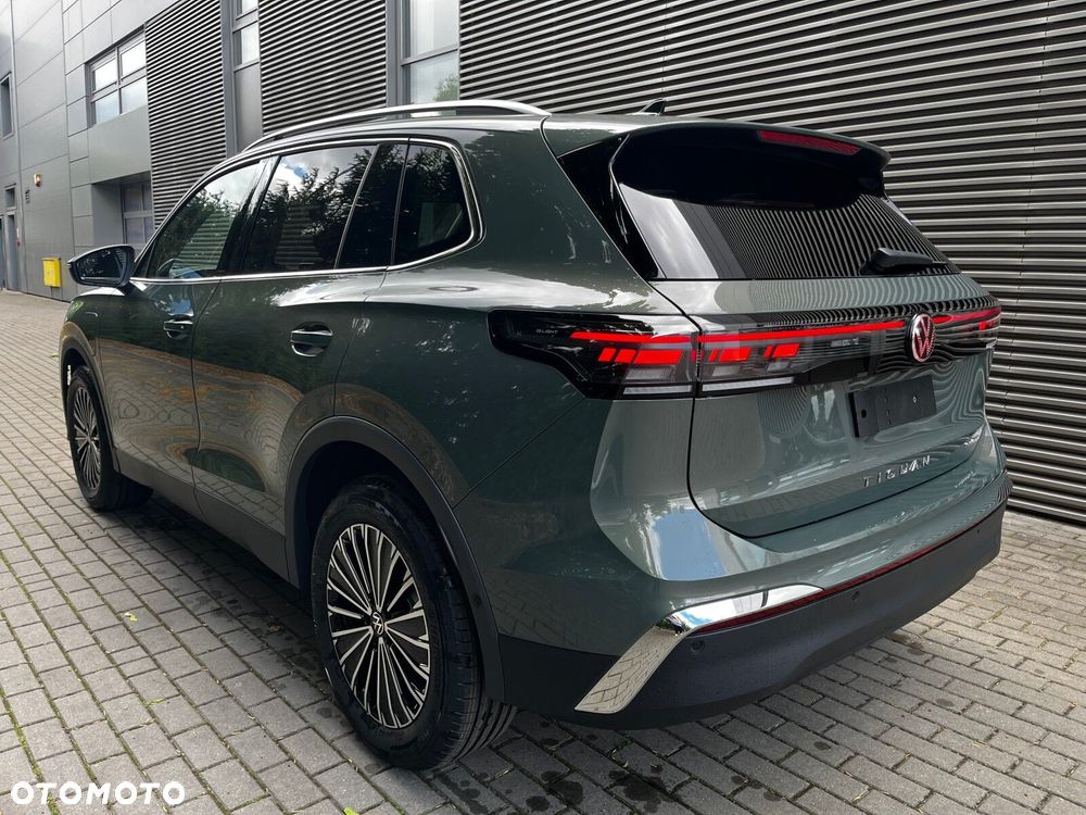 Volkswagen Tiguan - 8