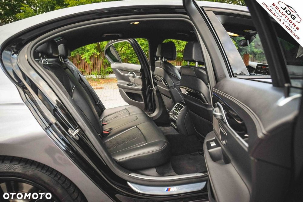 BMW Seria 7 750Ld xDrive - 28