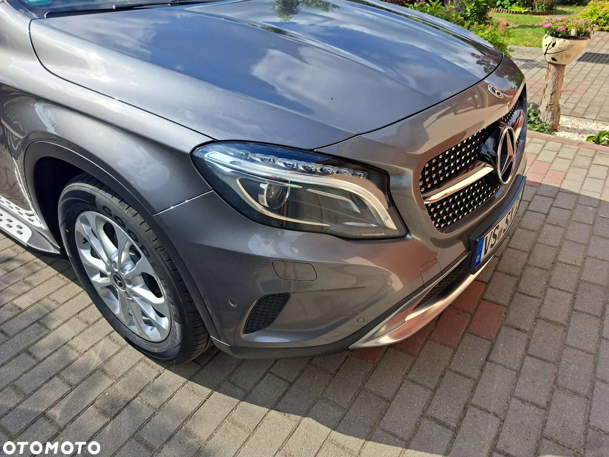 Mercedes-Benz GLA 180 UrbanStyle Edition - 10