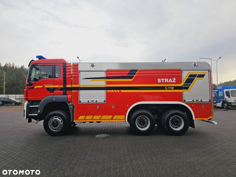 MAN TGS 26.440 6x6 9500 l woda + 950 piana Stolarczyk straż pożarna - 3