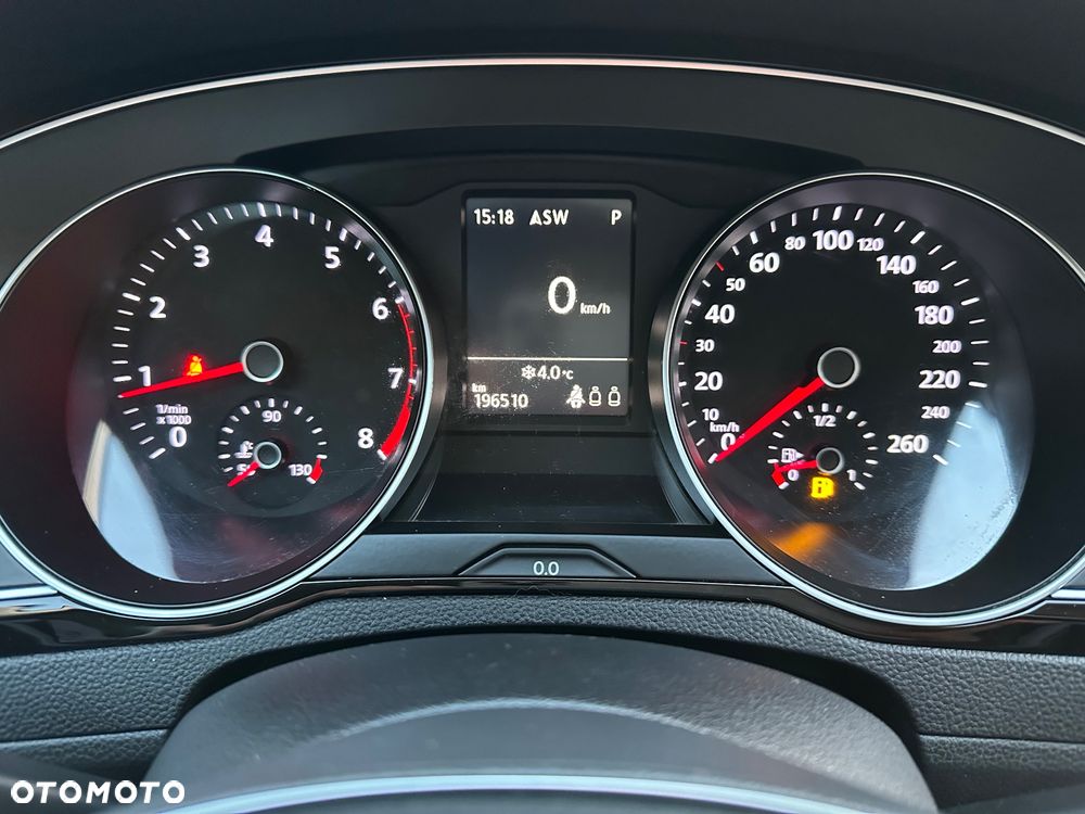 Volkswagen Passat - 9