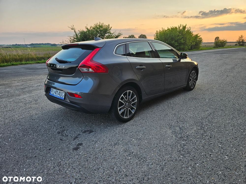 Volvo V40 D2 - 28