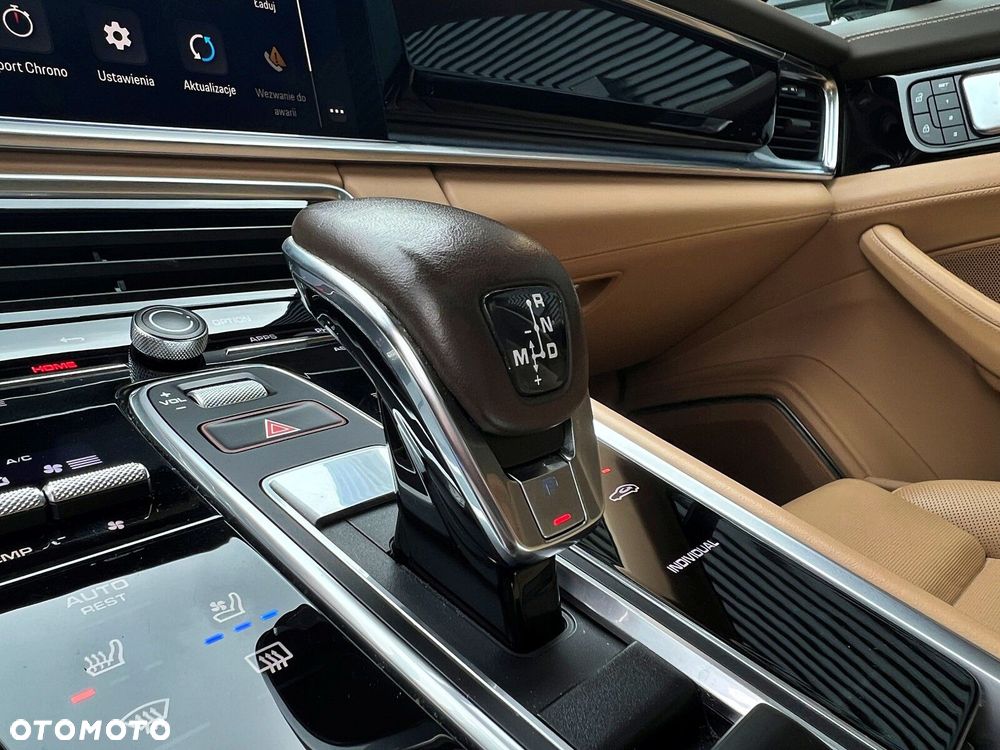 Porsche Panamera - 26