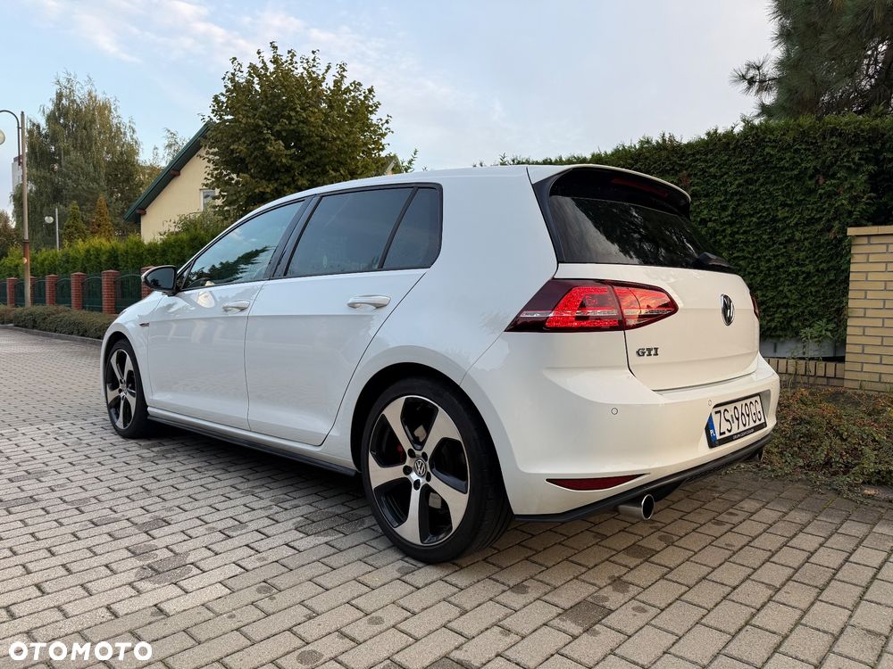 Volkswagen Golf VII 2.0 TSI BMT GTI - 7