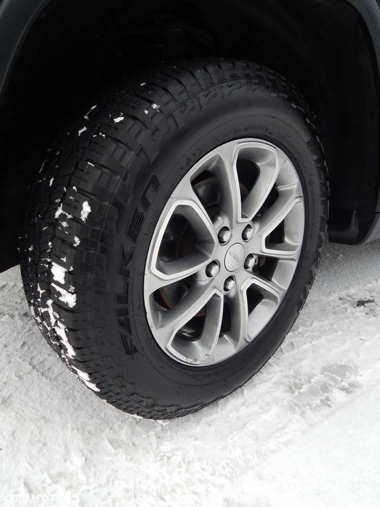 Jeep Grand Cherokee 3.6 V6 Laredo - 23