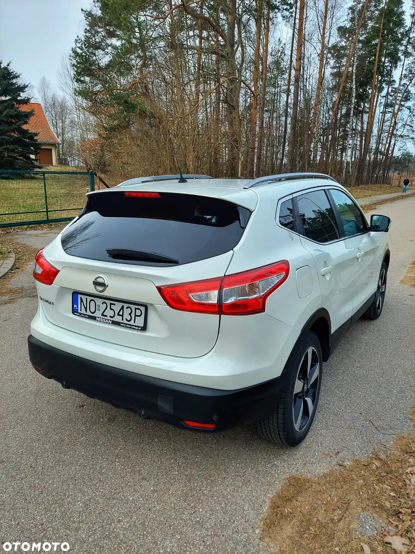 Nissan Qashqai 1.2 DIG-T N-Connecta EU6 - 3