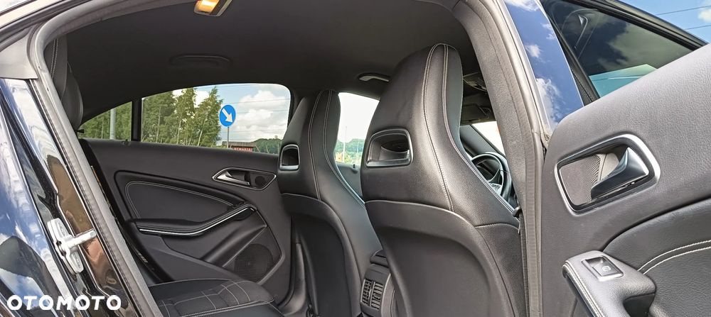 Mercedes-Benz CLA 180 - 22