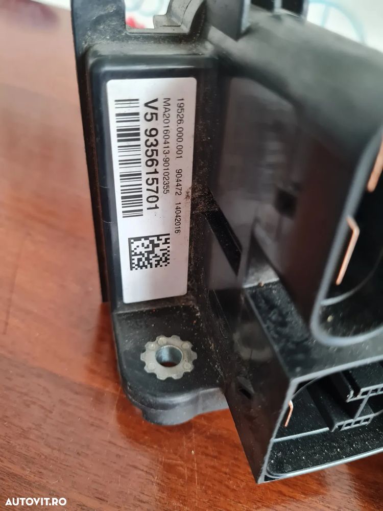 Modul Distribuitor Repartitor Curent Bmw F20 F21 F22 F23 F30 F31 F32 F34 F36 F80 Etc. Cod  - Dezmem - 7