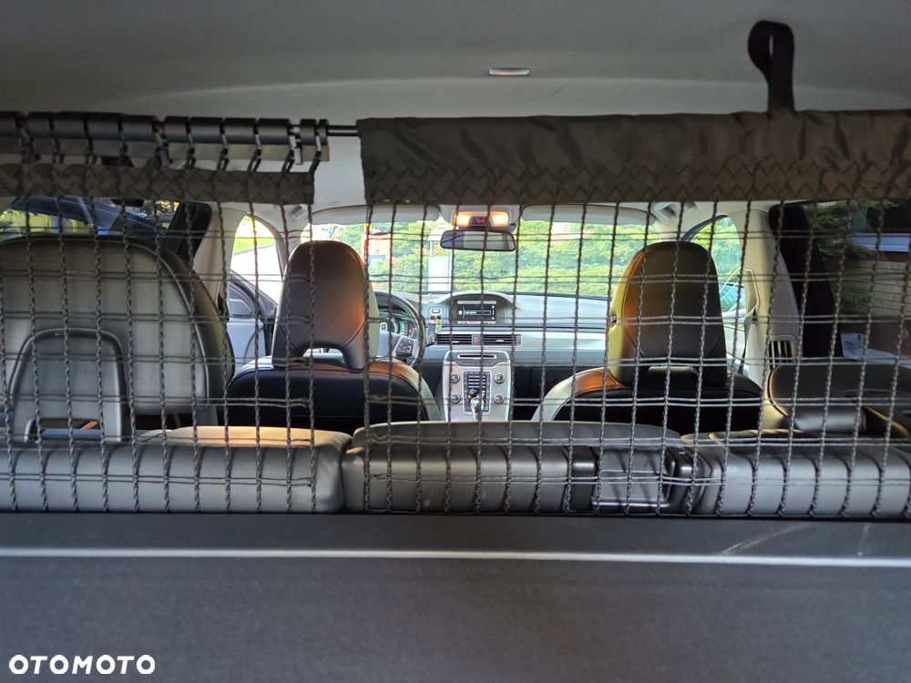 Volvo V70 D4 Geartronic Black Edition - 33