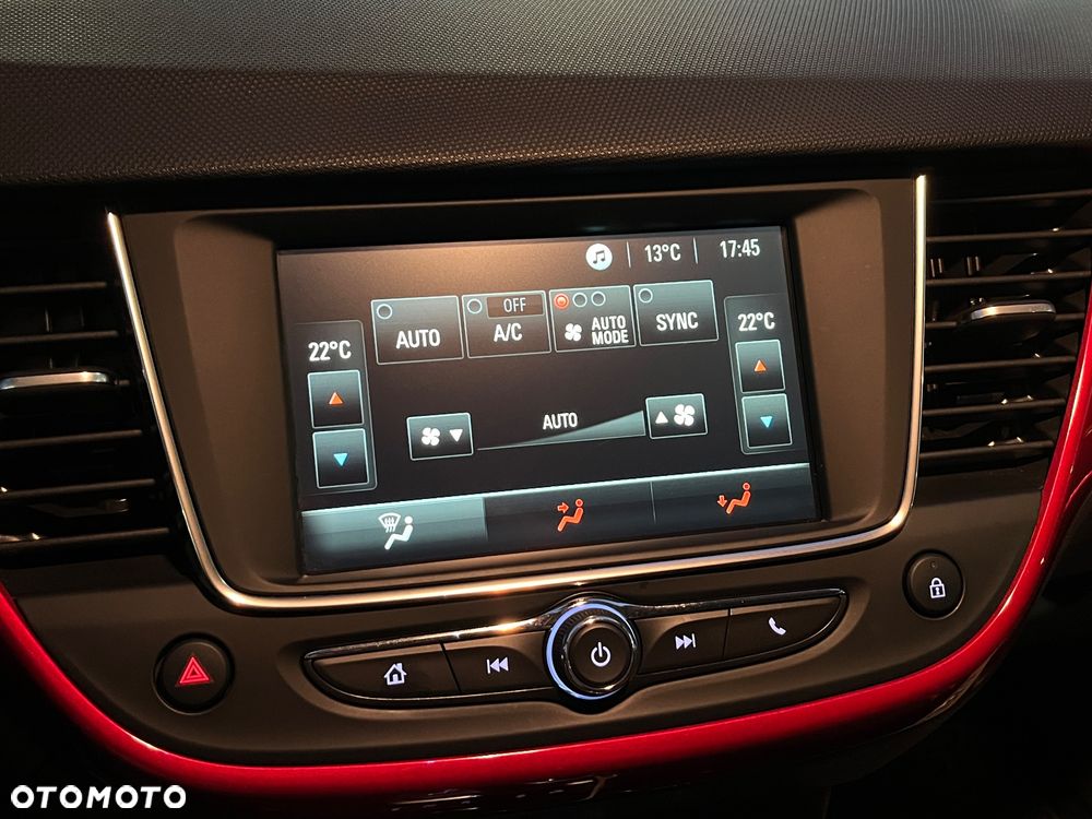 Opel Crossland 1.2 T GS Line - 19