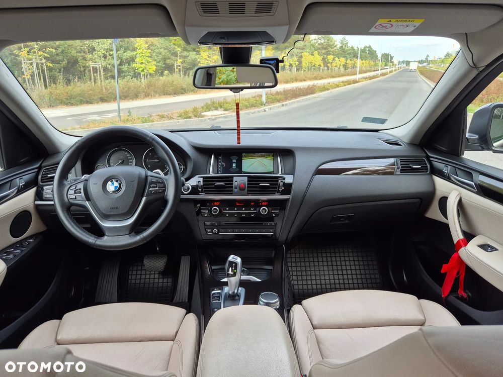 BMW X4 xDrive20d xLine - 12