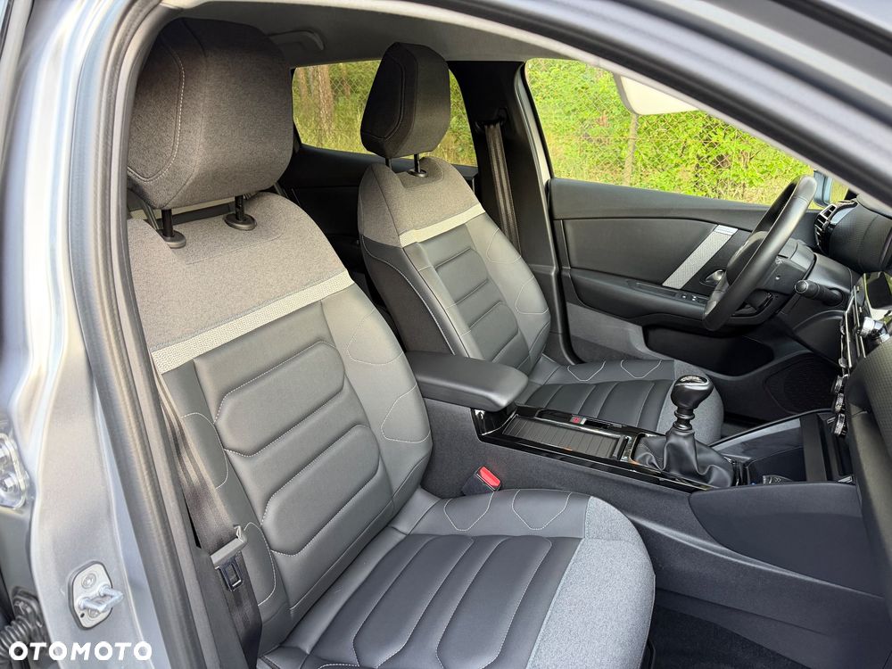 Citroën C4 PureTech 130 Stop&Start C-SERIES - 28