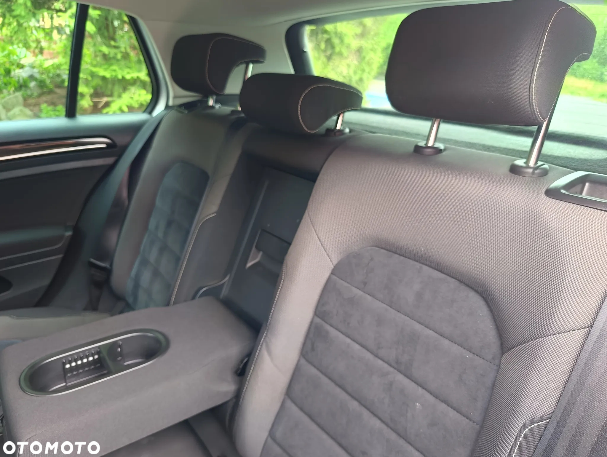 Volkswagen Golf 1.6 TDI BlueMotion Technology DSG Comfortline - 9