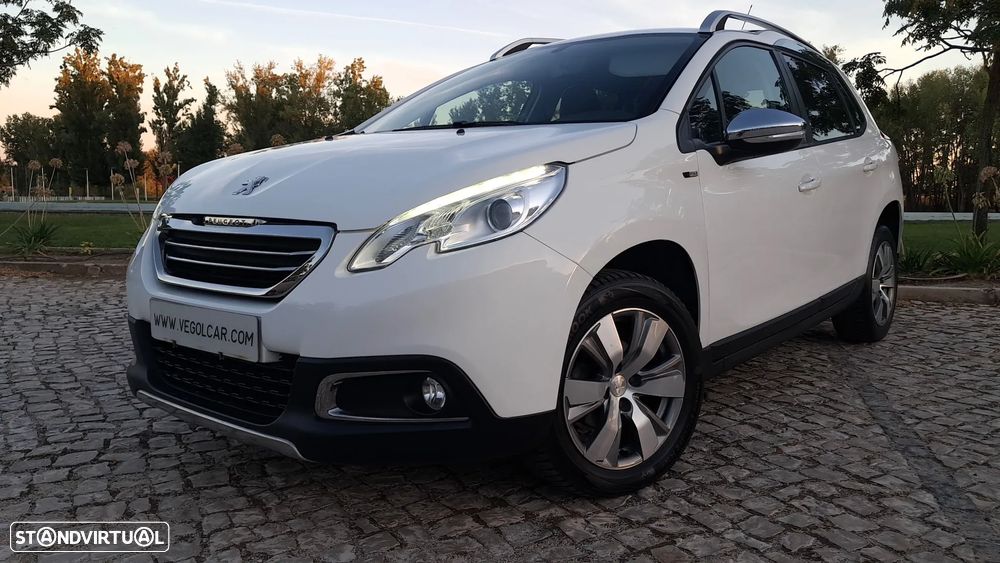 Peugeot 2008 1.6 BlueHDi Style - 1
