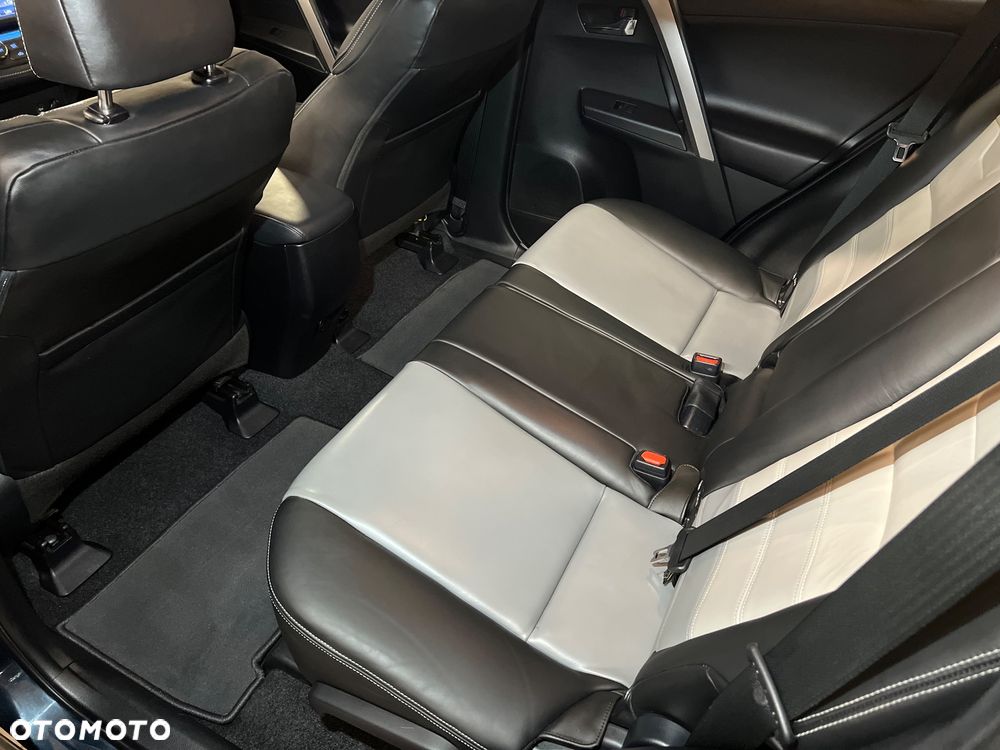 Toyota RAV4 2.0 Premium 4x4 MS - 36