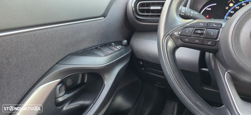 Toyota Yaris Cross - 12