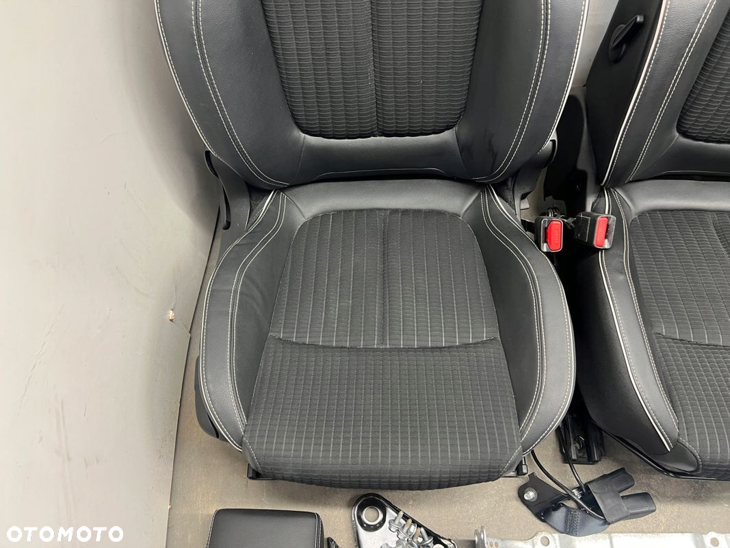 Renault Kadjar wnętrze fotel fotele kanapa KOMPLET BOSE PÓŁSKÓRA - 4