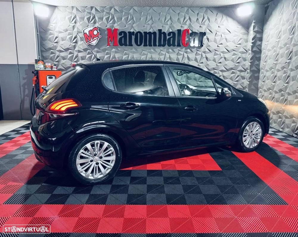 Peugeot 208 1.2 PureTech Style - 2