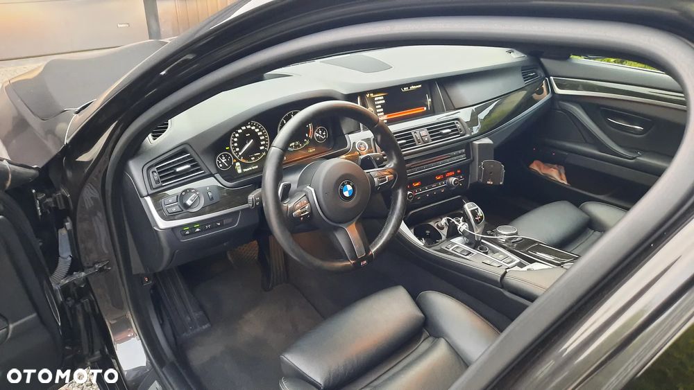 BMW Seria 5 530d xDrive Sport-Aut - 6