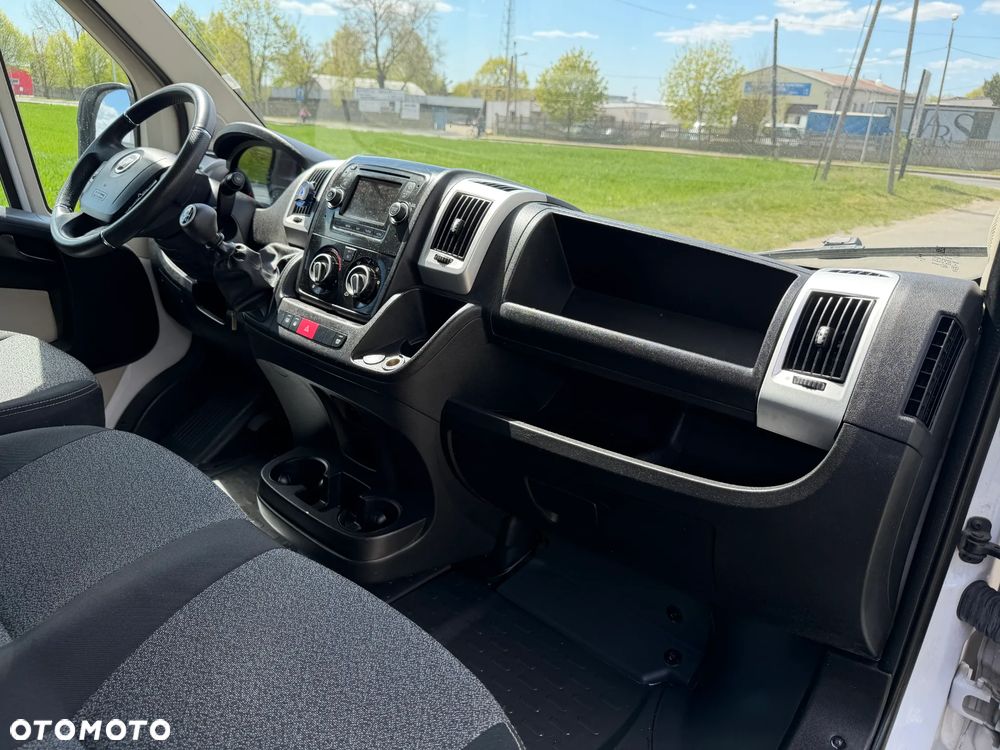 Fiat Ducato * DOKA / Brygadówka * 2.3 / 130KM * Skrzyniowy * 7 Osób * - 31