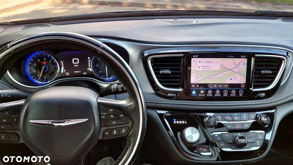 Chrysler Pacifica - 10