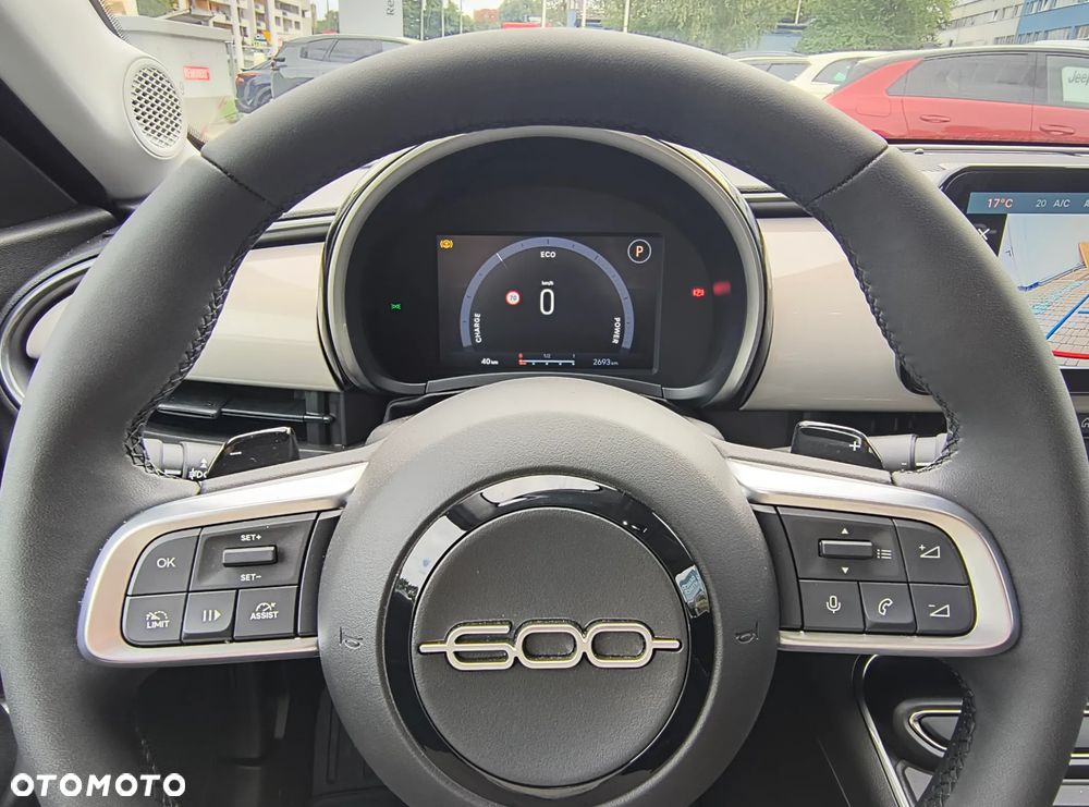Fiat 600 1.2 Turbo Icon eDCT - 16