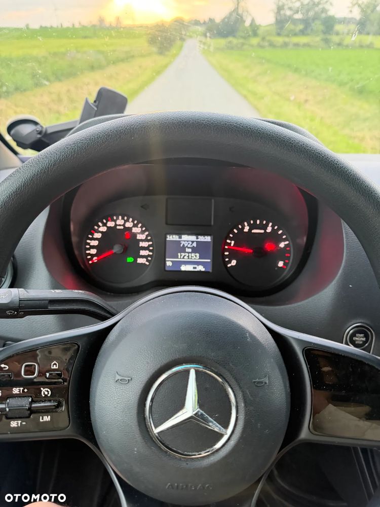 Mercedes-Benz Sprinter - 3