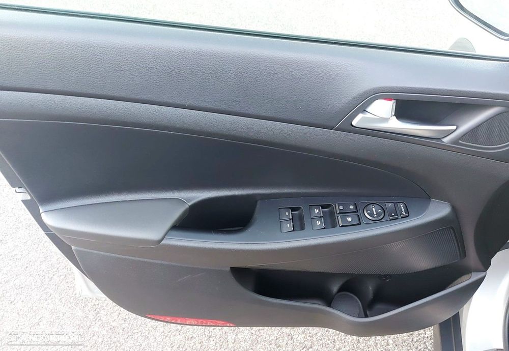 Hyundai Tucson 1.6 CRDi Premium - 29