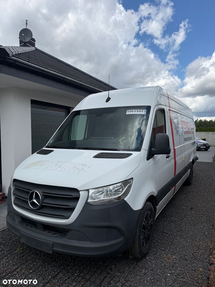 Mercedes-Benz Sprinter - 1