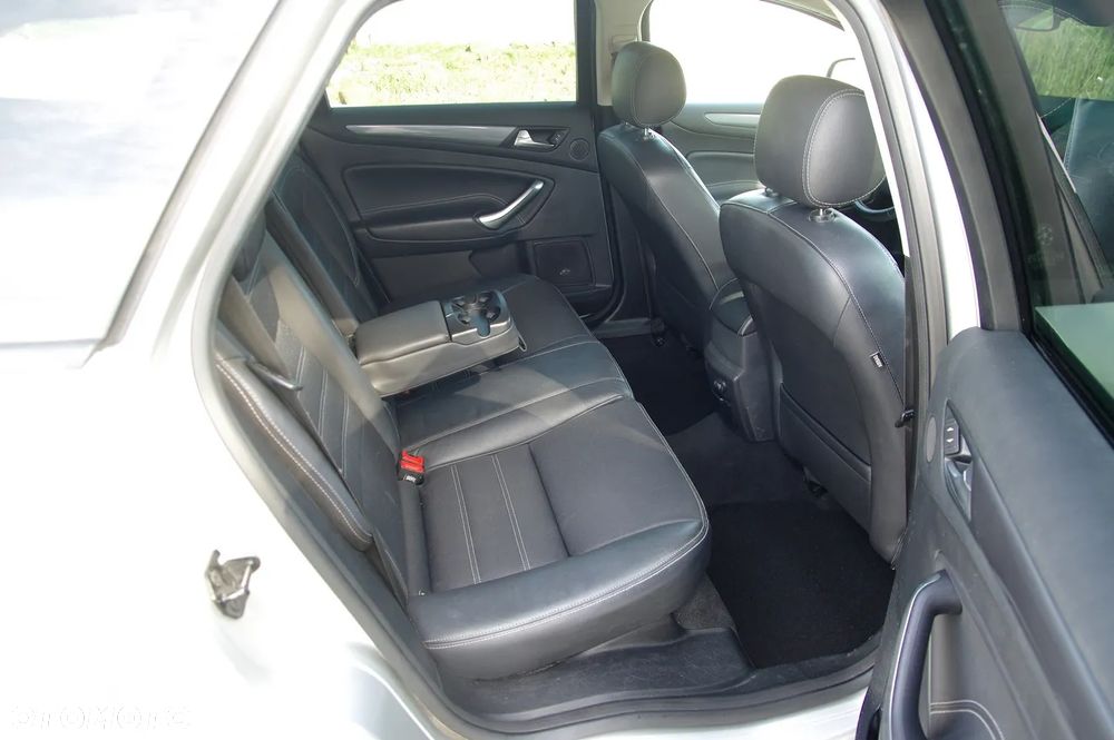 Ford Mondeo 2.0 TDCi Champions Edition - 26