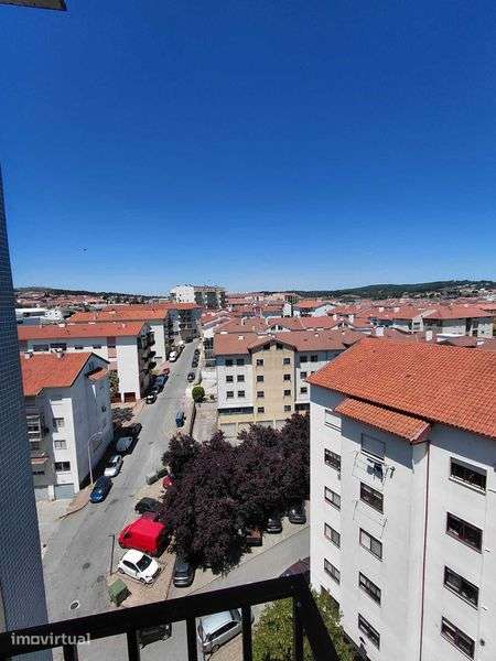 Apartamento T3 localizado na zona central da Guarda - Grande imagem: 5/12
