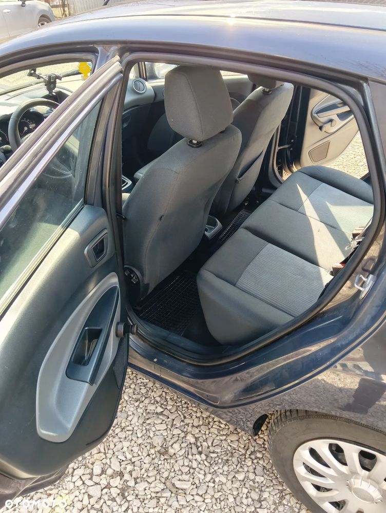 Ford Fiesta - 6
